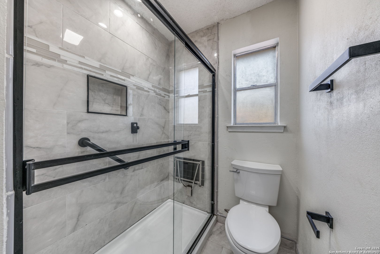 7123 Thrush View San Antonio TX 78209