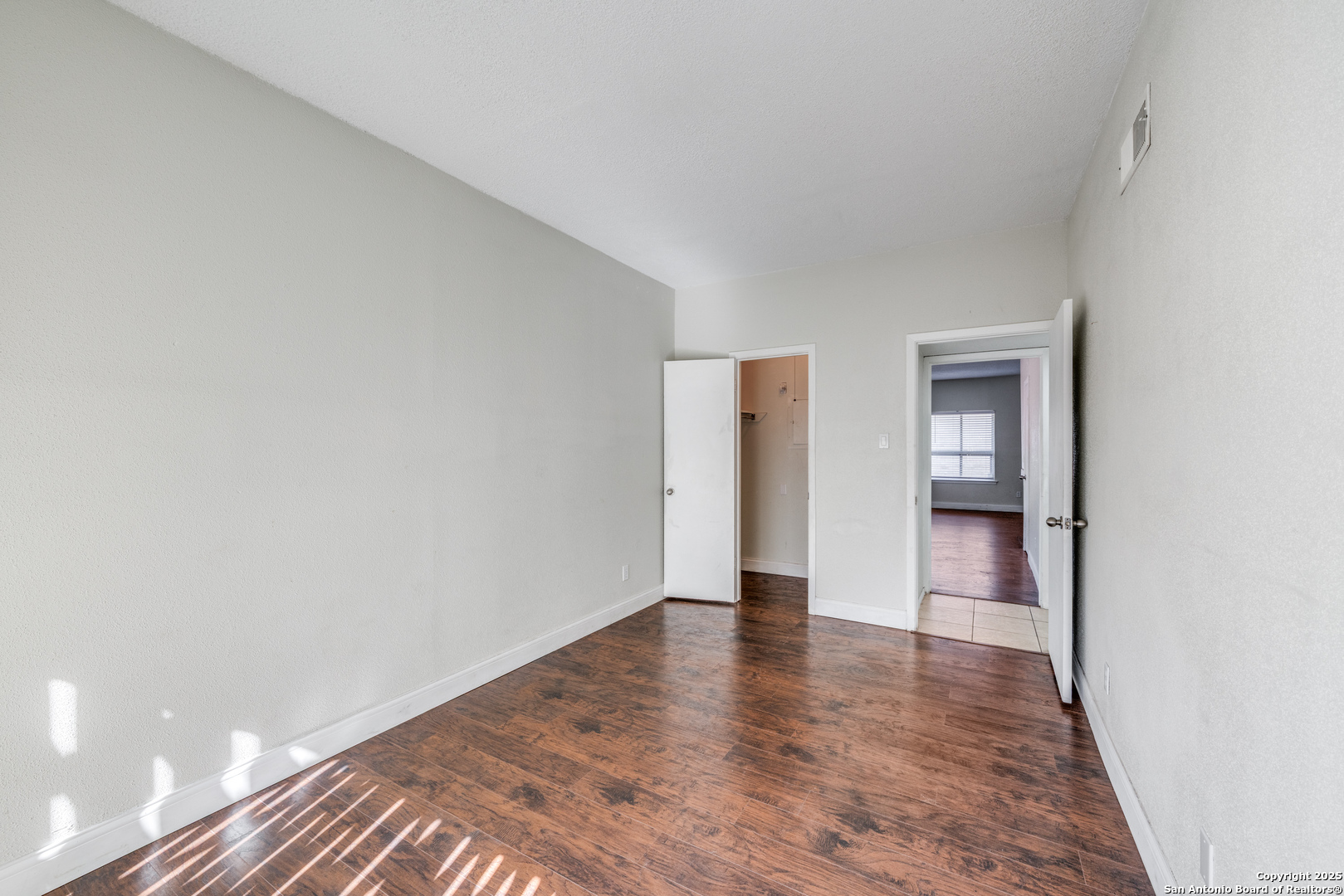 7123 Thrush View San Antonio TX 78209