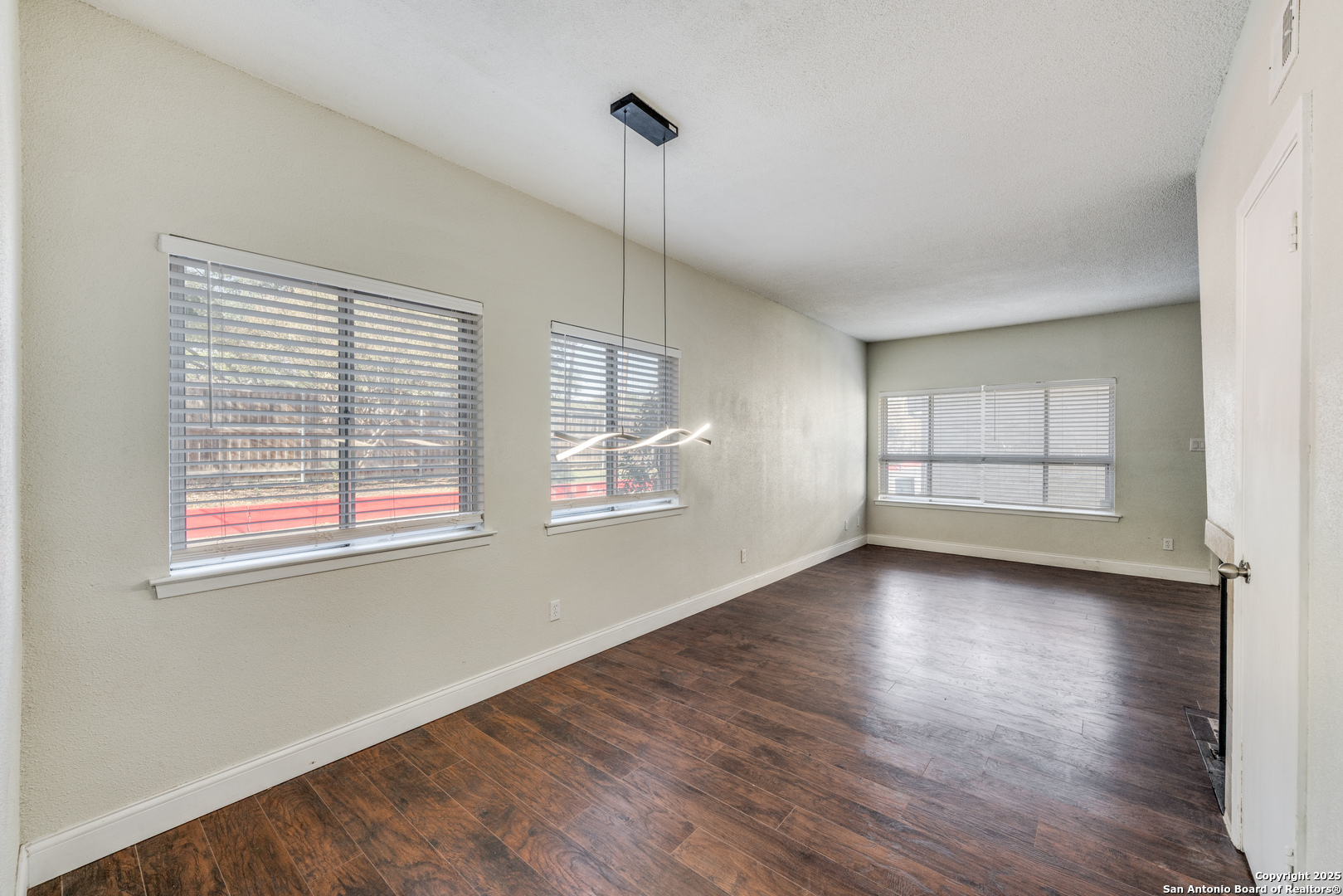 7123 Thrush View San Antonio TX 78209