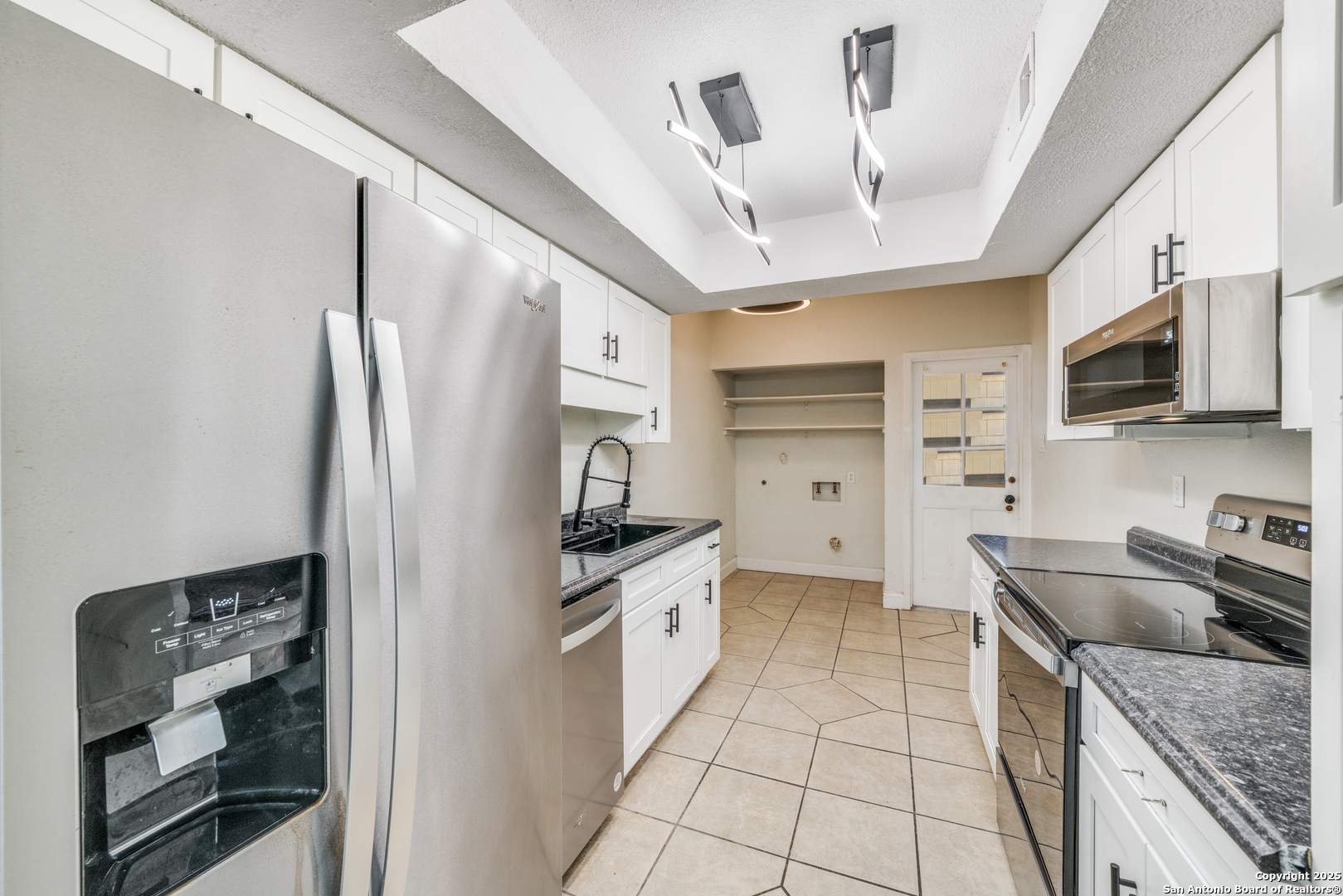 7123 Thrush View San Antonio TX 78209