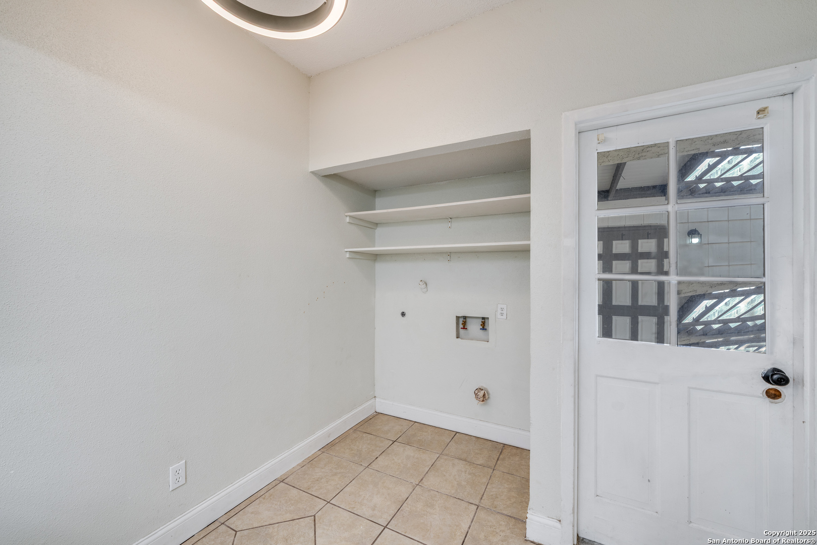 7123 Thrush View San Antonio TX 78209