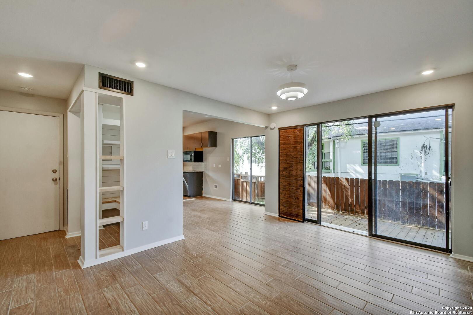 143 Terrell Road 1/2 San Antonio TX 78209