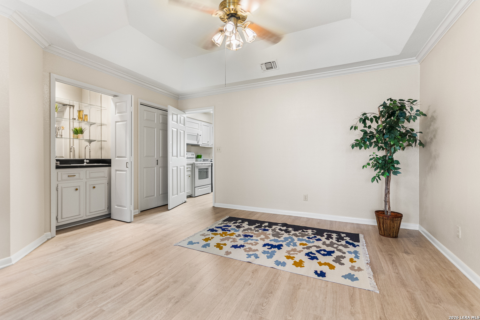 2611 Eisenhauer San Antonio TX 78209