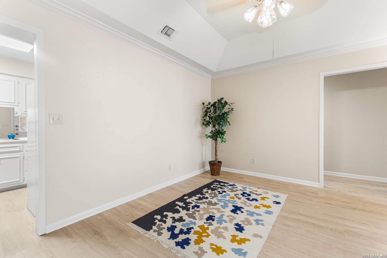 2611 Eisenhauer San Antonio TX 78209