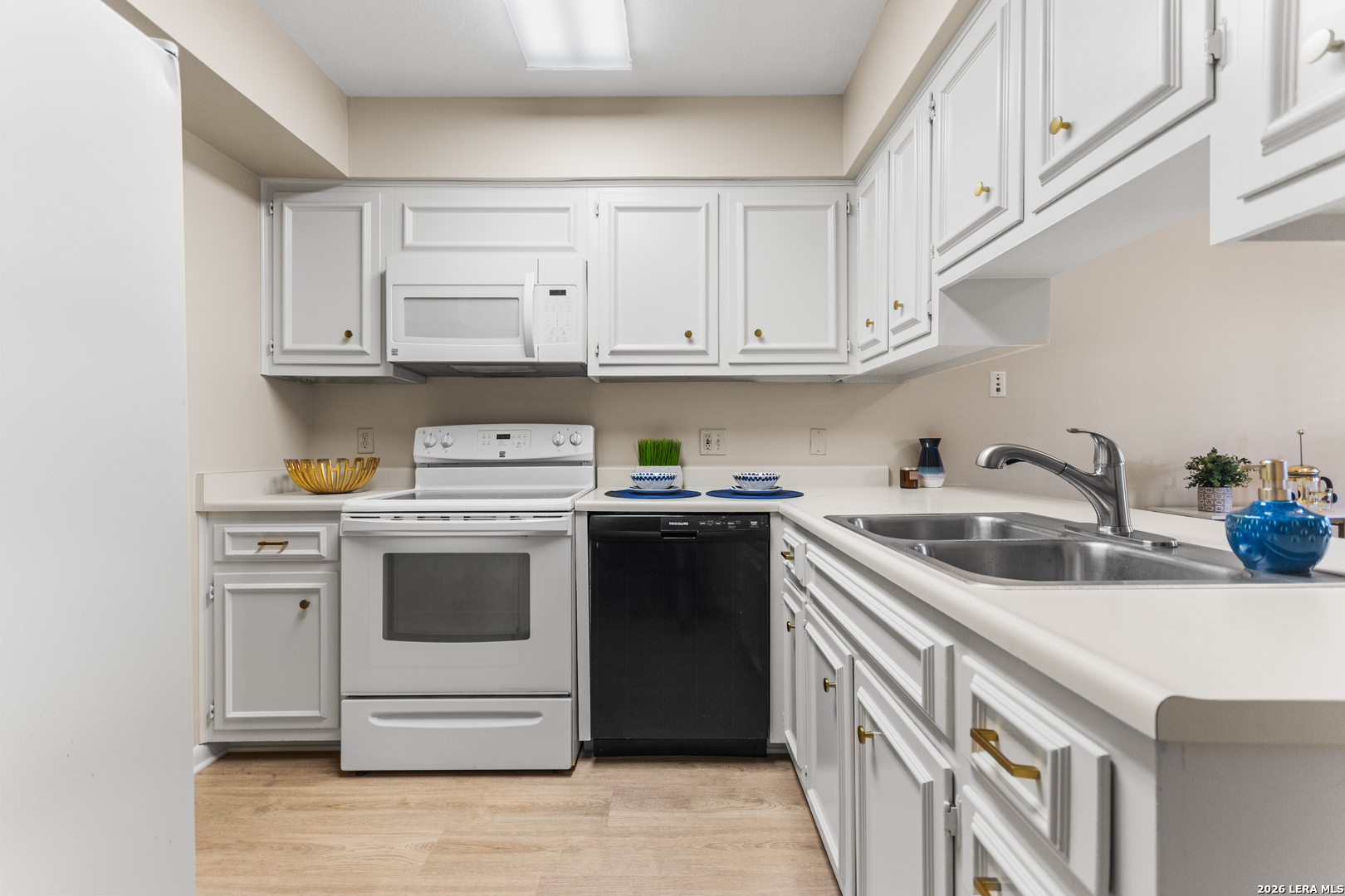 2611 Eisenhauer San Antonio TX 78209
