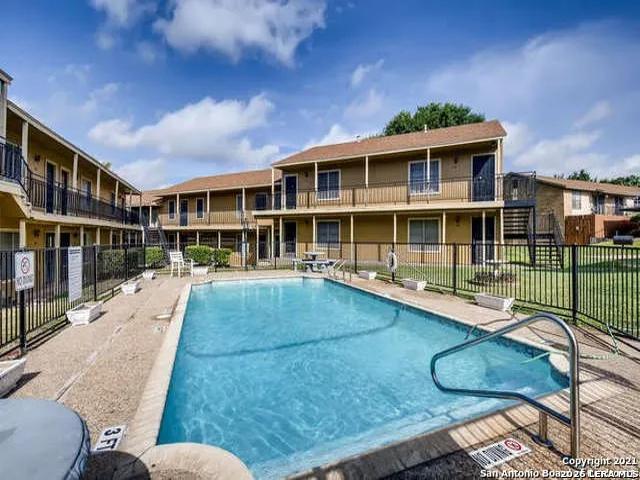 923 Vance Jackson San Antonio TX 78201