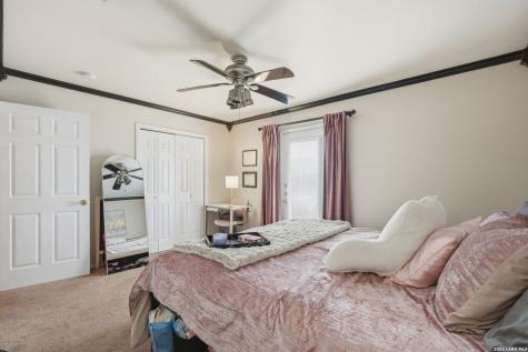 121 S Plant Boerne TX 78006