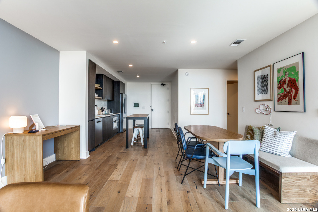 48 East Avenue Austin TX 78701