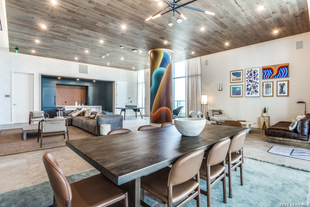 48 East Avenue Austin TX 78701