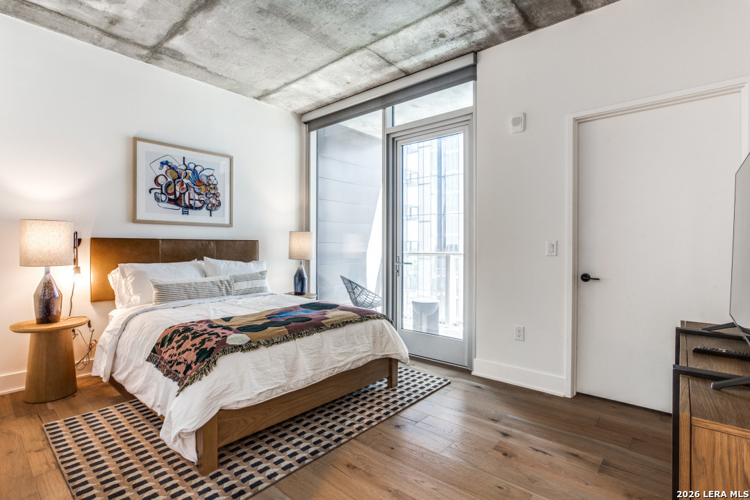 48 East Avenue Austin TX 78701