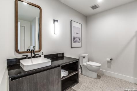 48 East Avenue Austin TX 78701