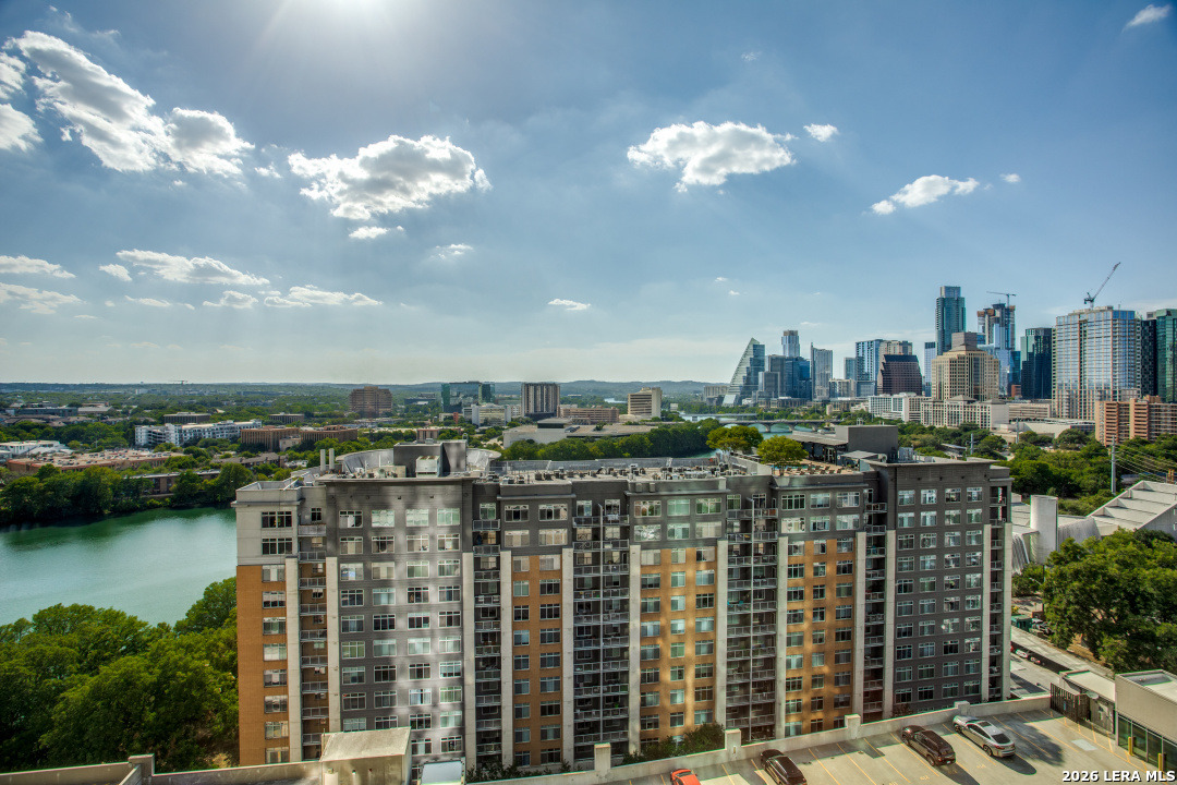 48 East Avenue Austin TX 78701