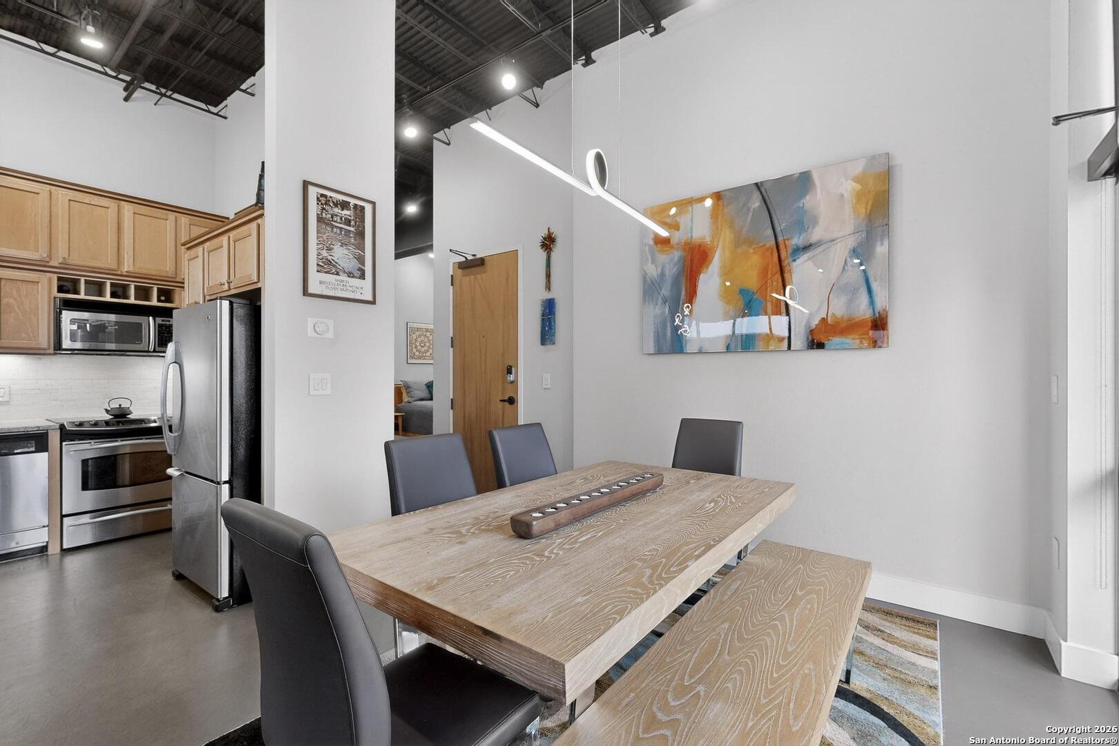214 E Travis Street San Antonio TX 78205