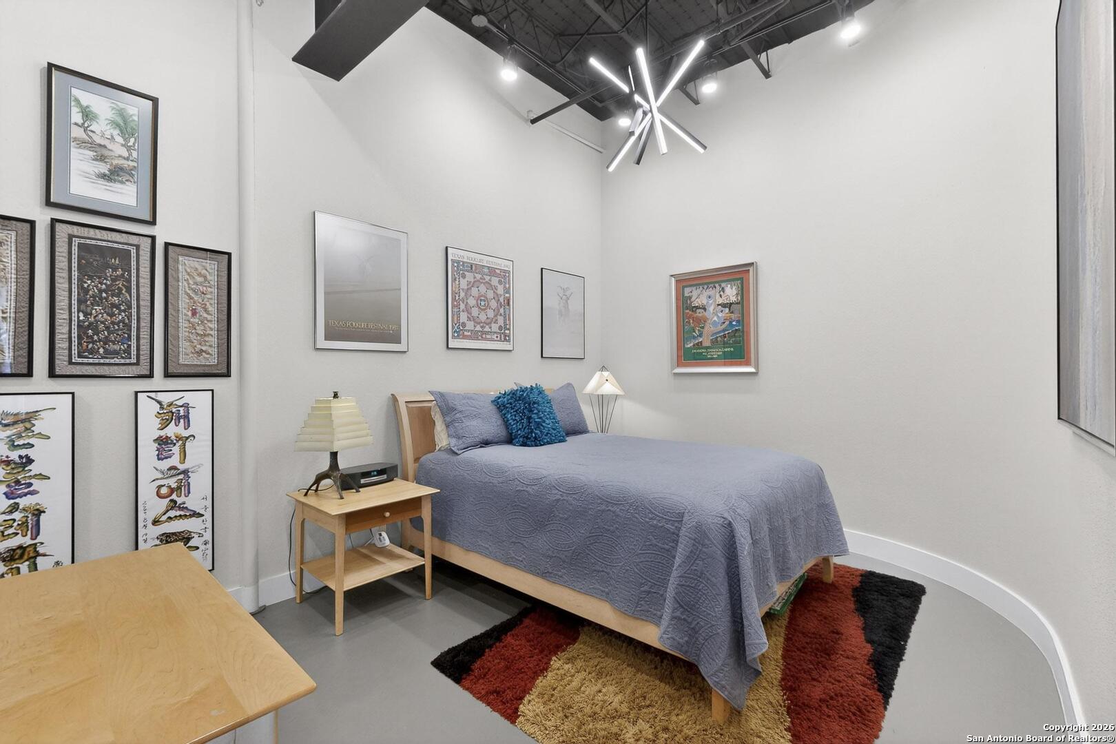 214 E Travis Street San Antonio TX 78205