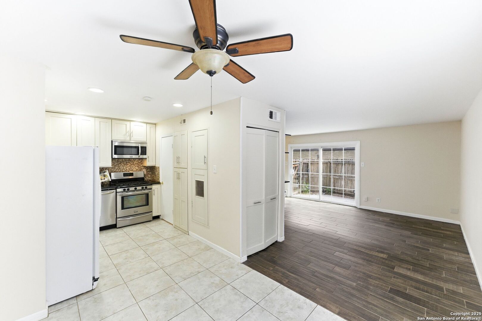8038 Broadway Street San Antonio TX 78209