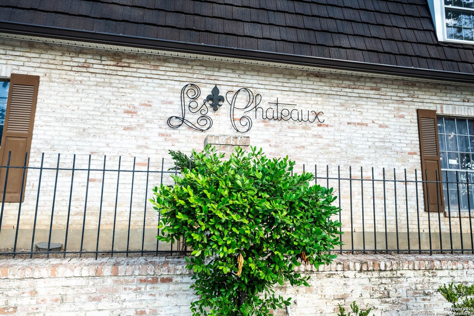 8038 Broadway Street San Antonio TX 78209