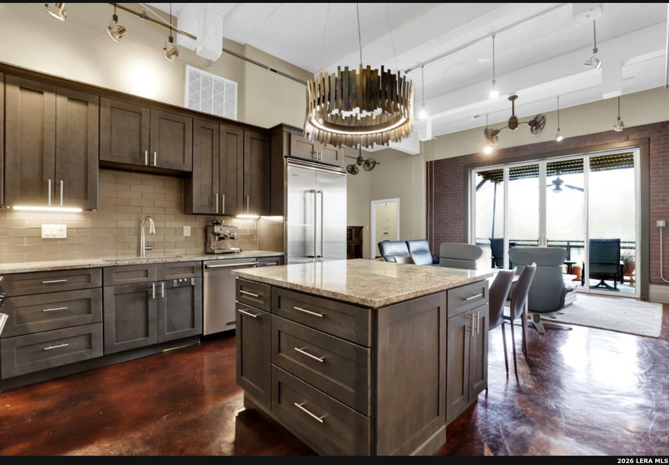 831 S Flores San Antonio TX 78204