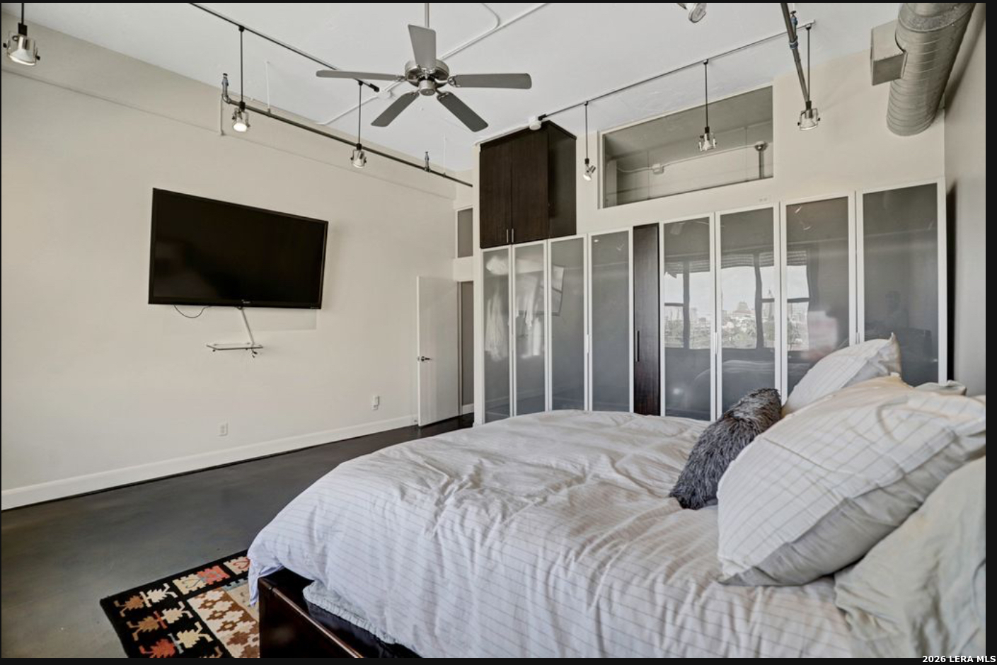 831 S Flores San Antonio TX 78204