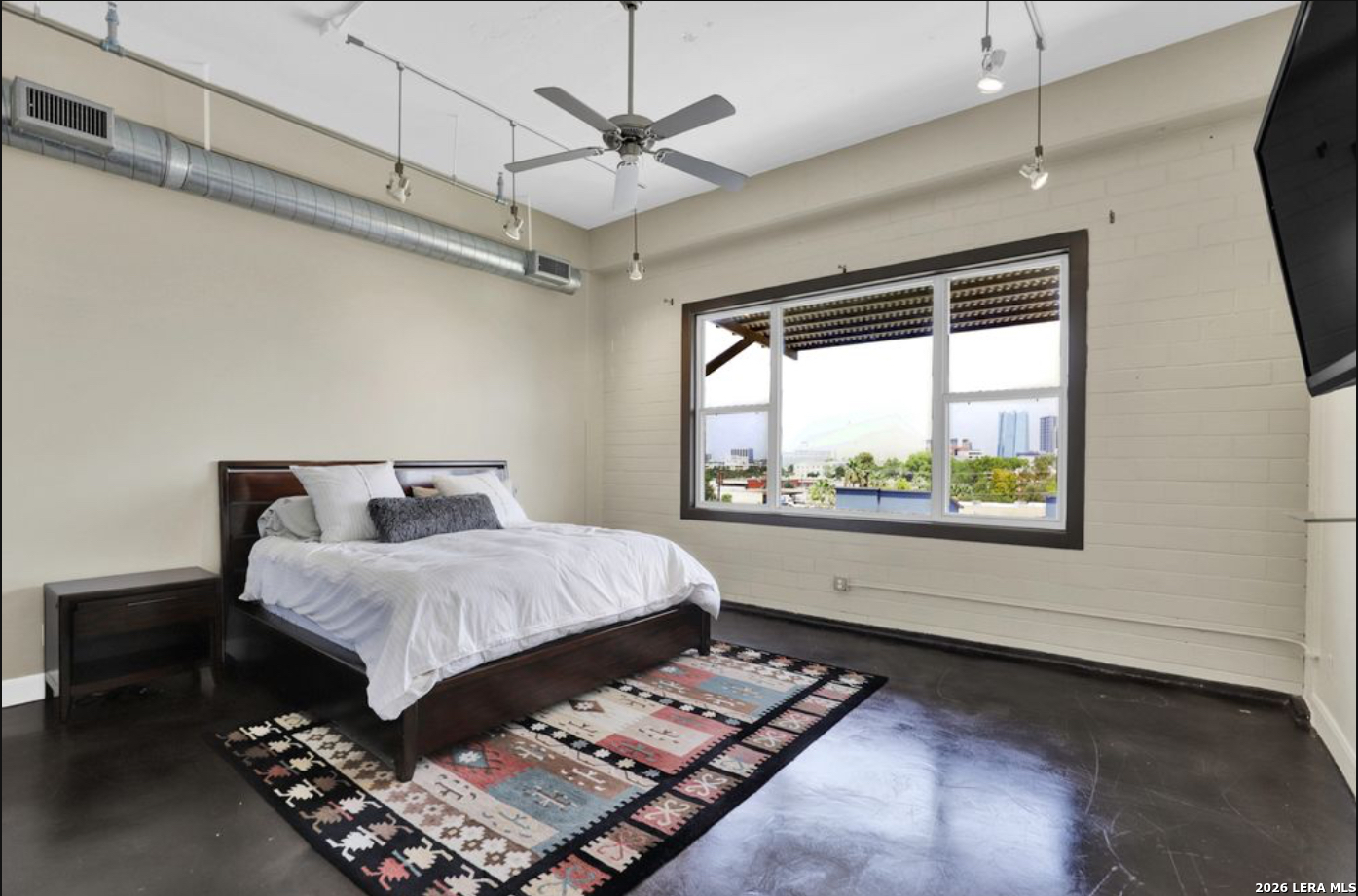 831 S Flores San Antonio TX 78204