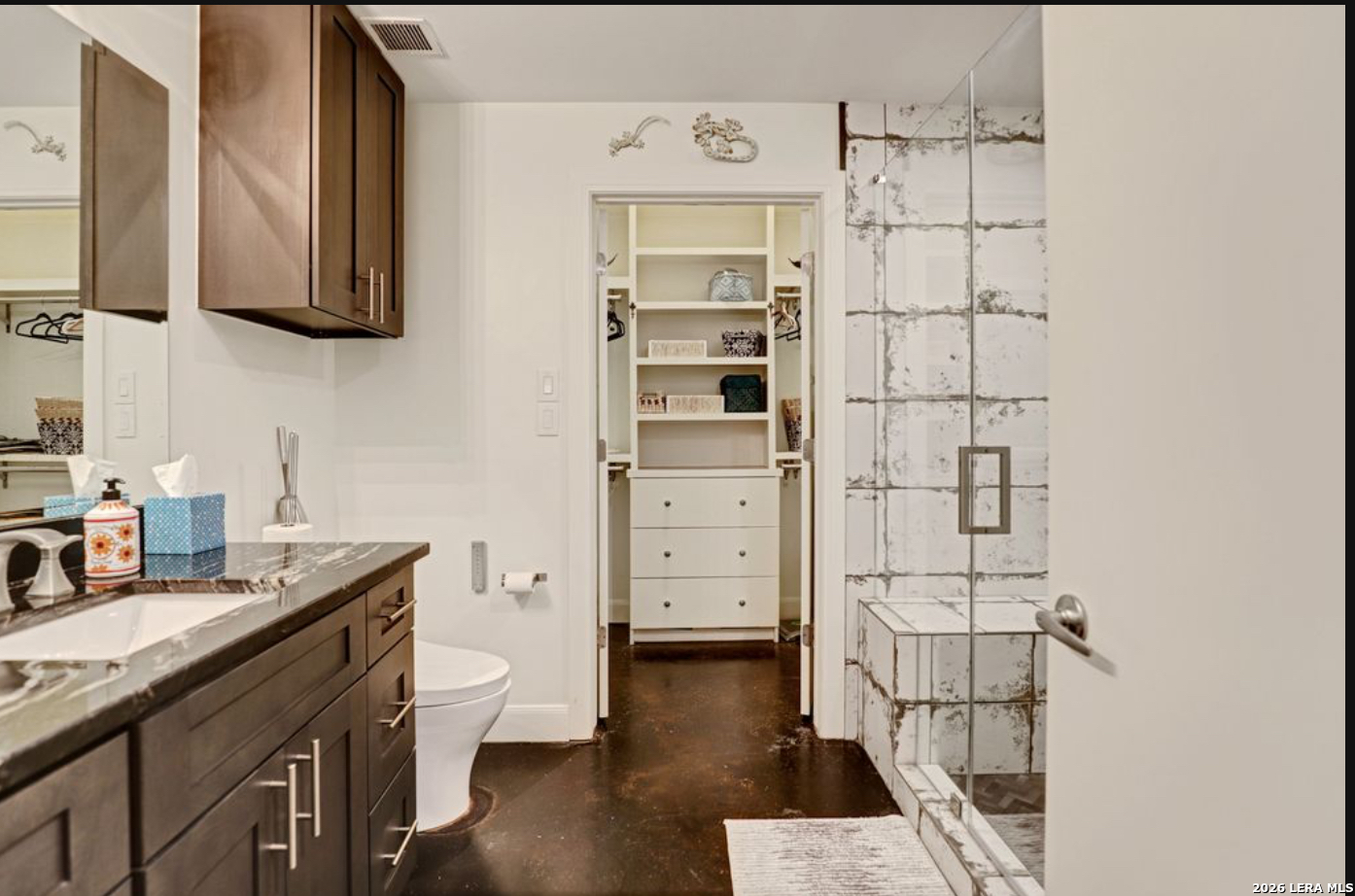 831 S Flores San Antonio TX 78204