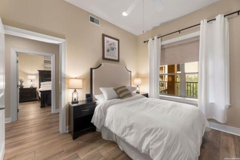 1001 The Cape Horseshoe Bay TX 78657