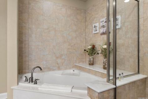 1001 The Cape Horseshoe Bay TX 78657