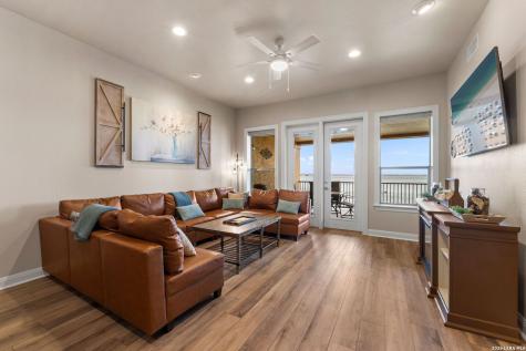 1001 The Cape Horseshoe Bay TX 78657