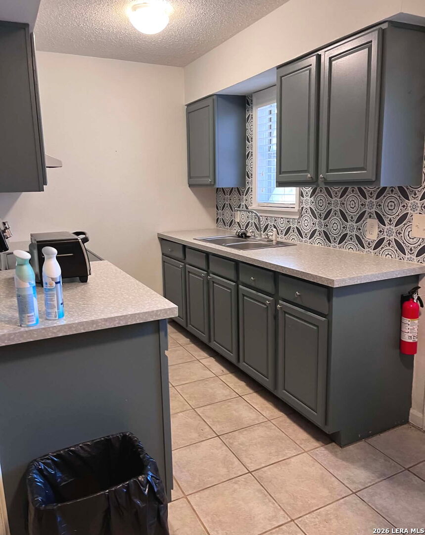 911 Vance Jackson San Antonio TX 78201