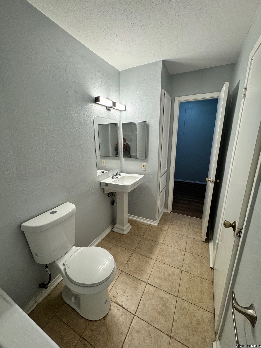 4949 Hamilton Wolfe San Antonio TX 78229