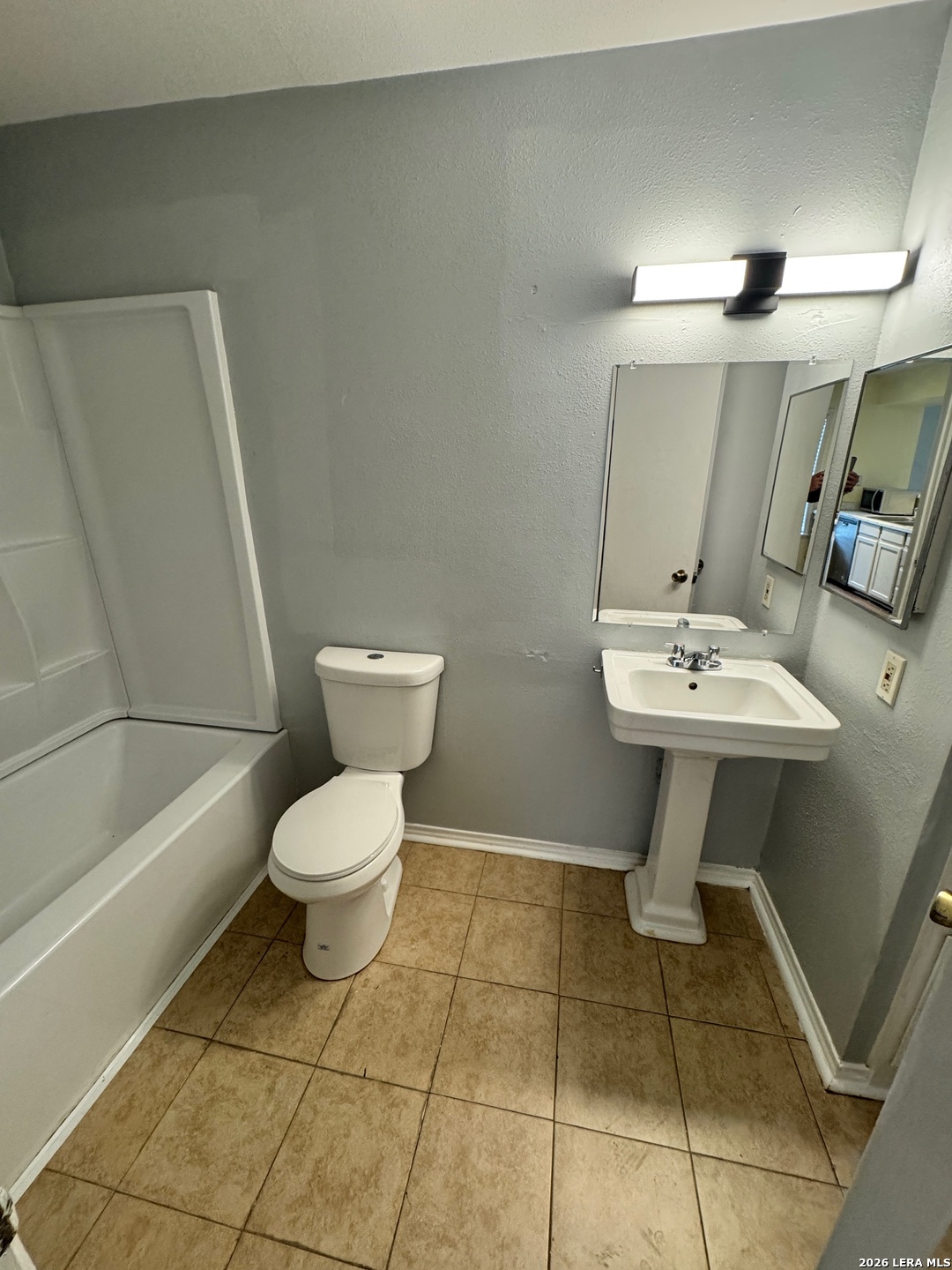 4949 Hamilton Wolfe San Antonio TX 78229