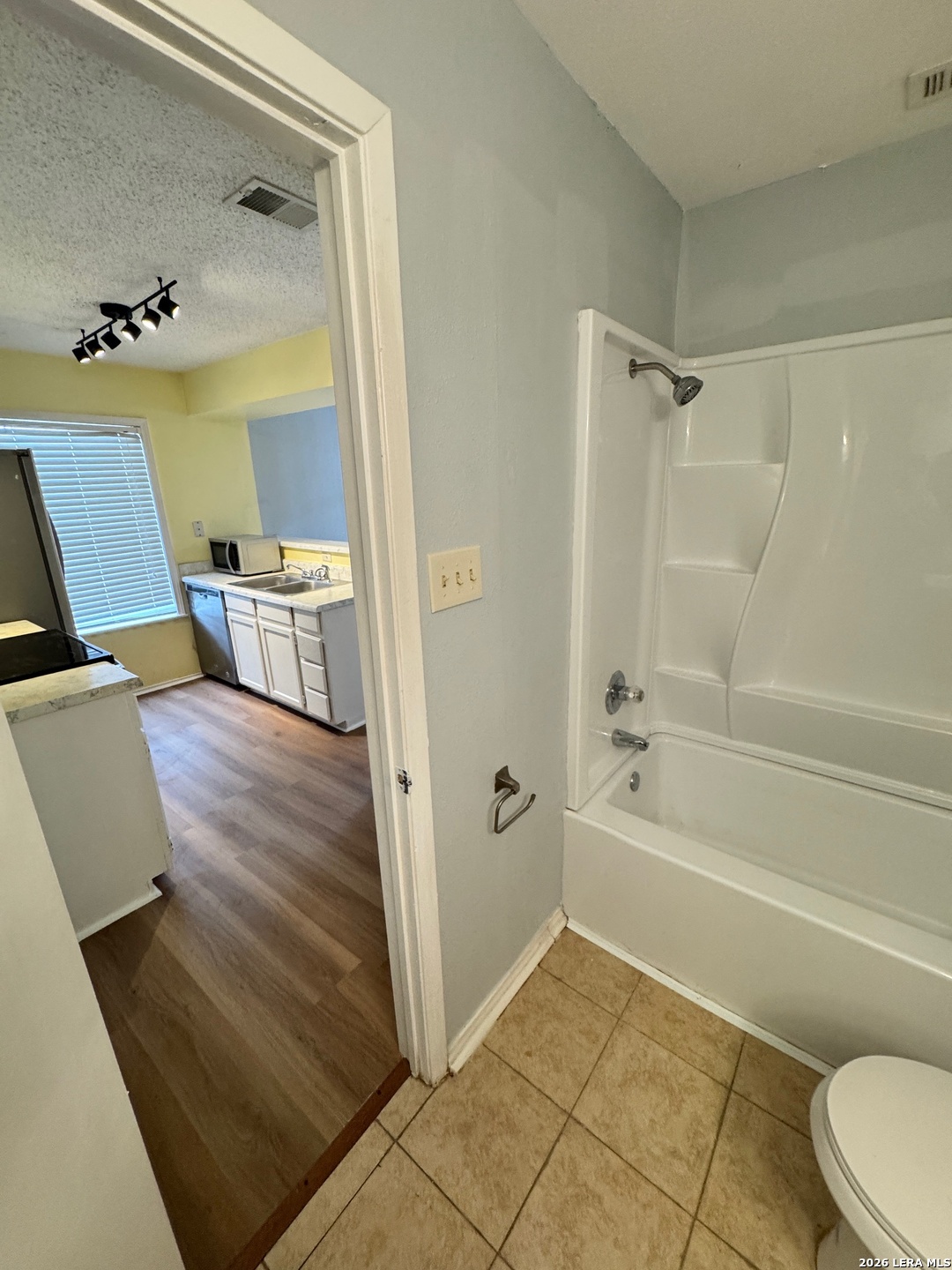 4949 Hamilton Wolfe San Antonio TX 78229