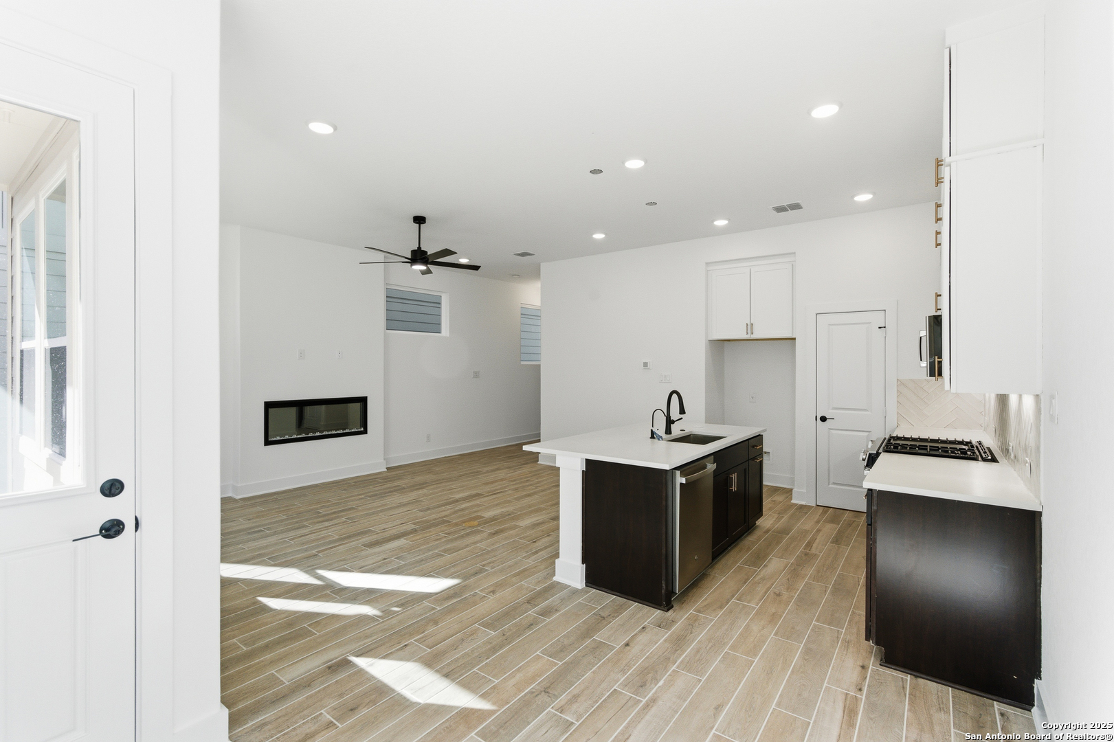 6464 Babcock San Antonio TX 78249