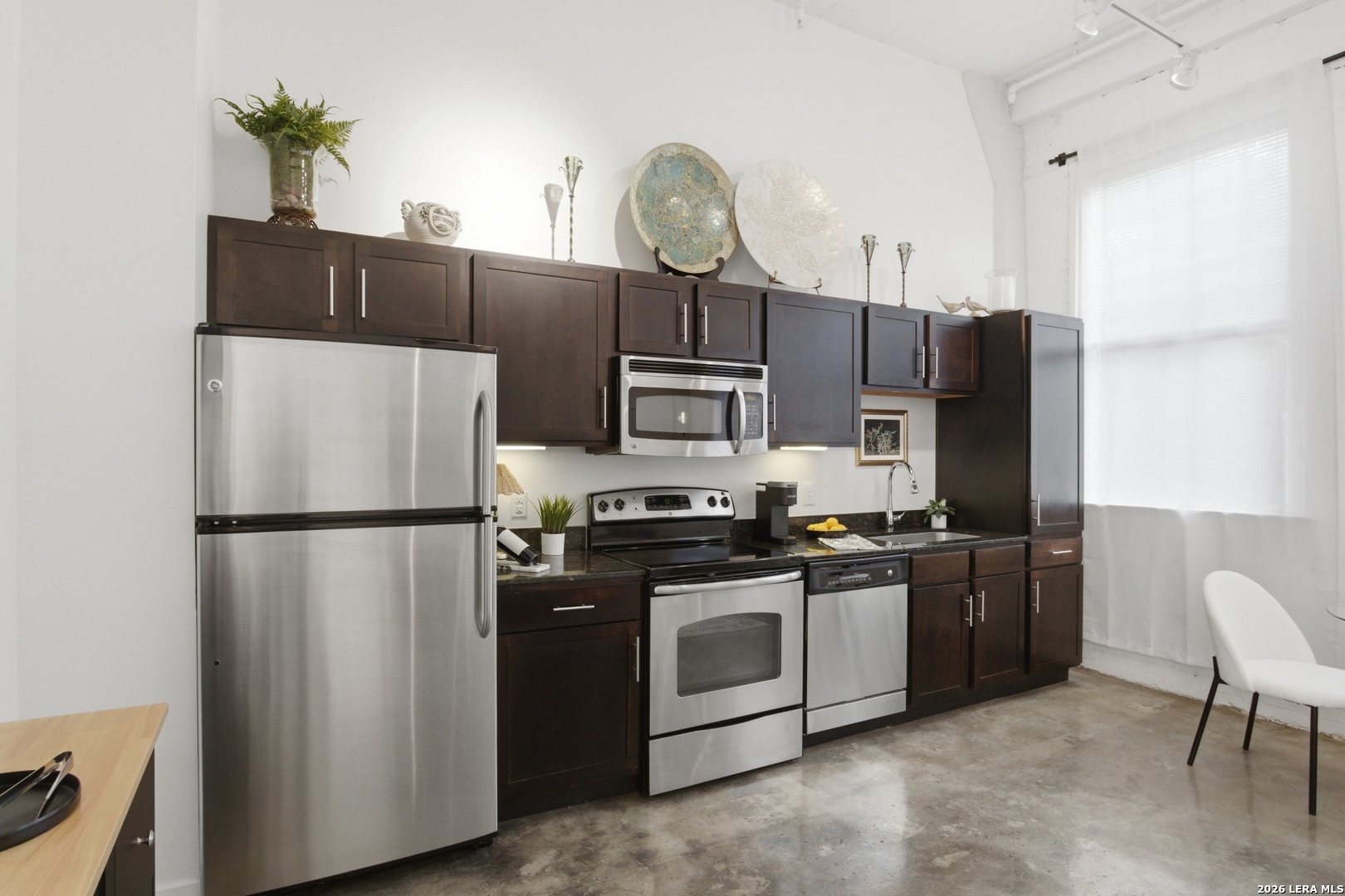 1401 S Flores San Antonio TX 78204