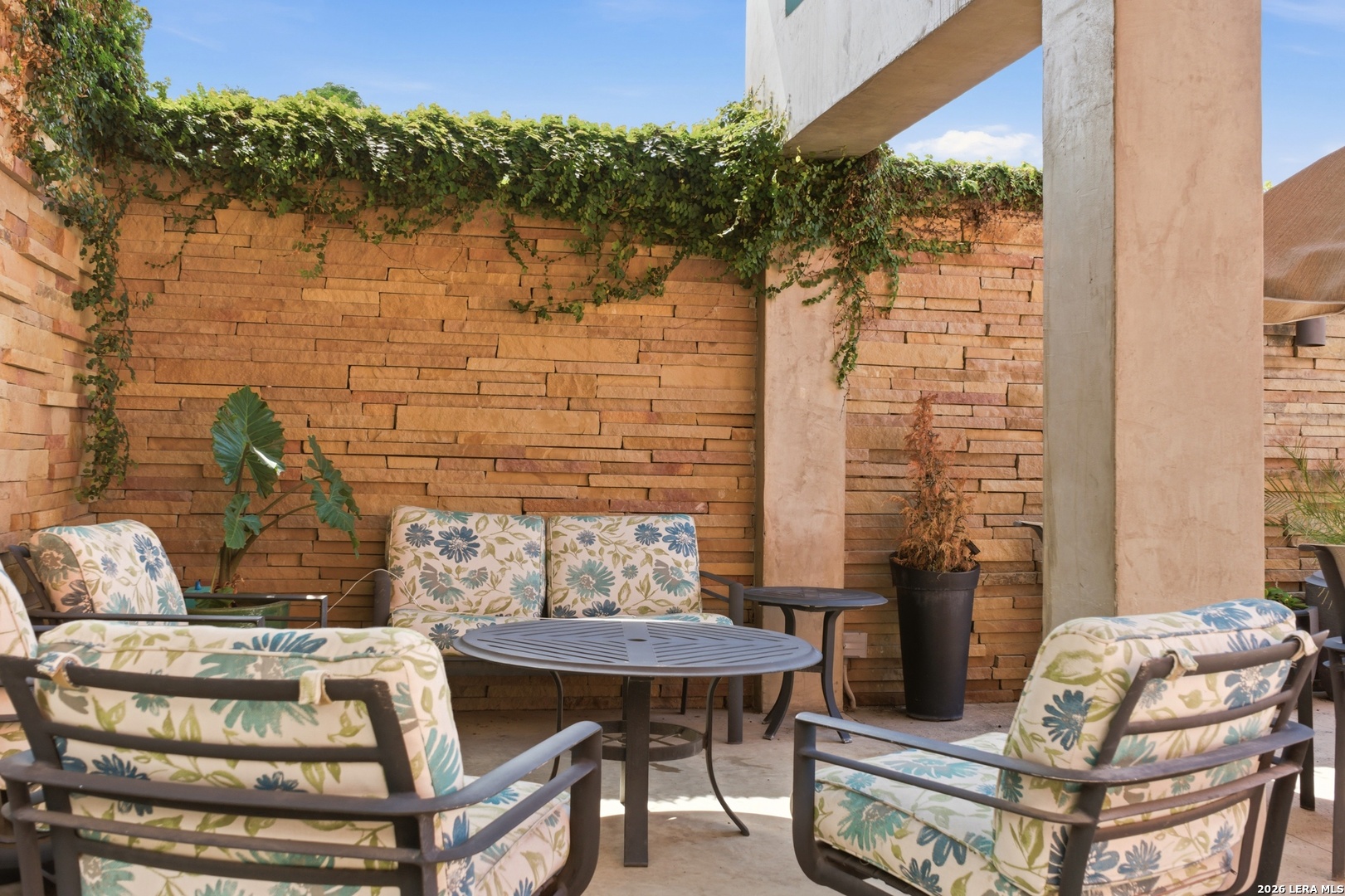 1401 S Flores San Antonio TX 78204