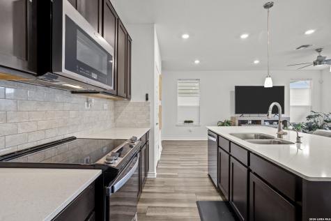 14839 Vance Jackson #312 San Antonio TX 78249
