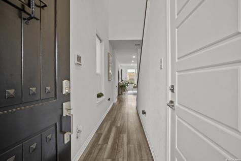 14839 Vance Jackson #312 San Antonio TX 78249