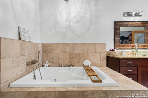 1339 S Flores San Antonio TX 78204