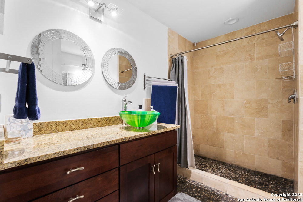 1339 S Flores San Antonio TX 78204