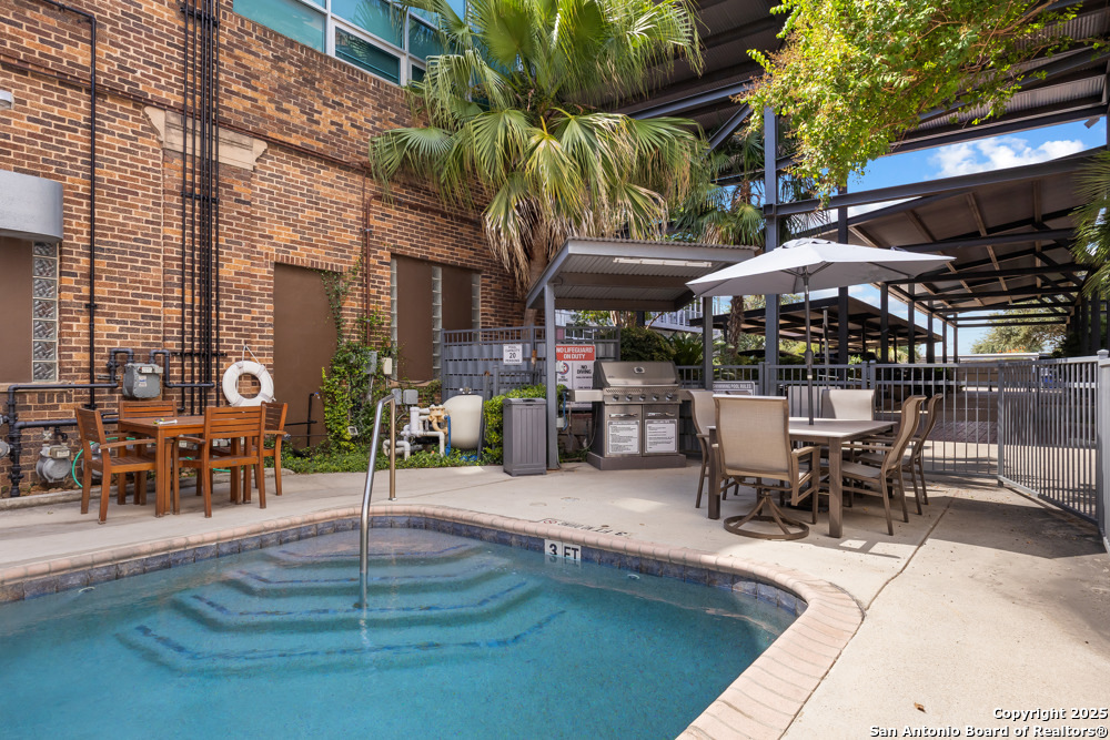 1339 S Flores San Antonio TX 78204