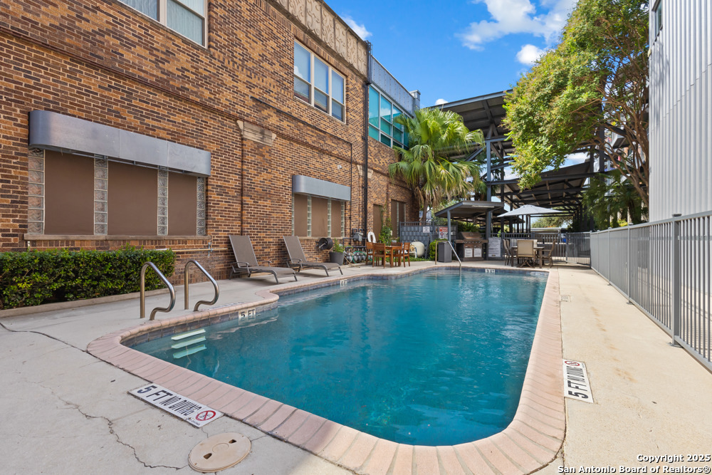 1339 S Flores San Antonio TX 78204