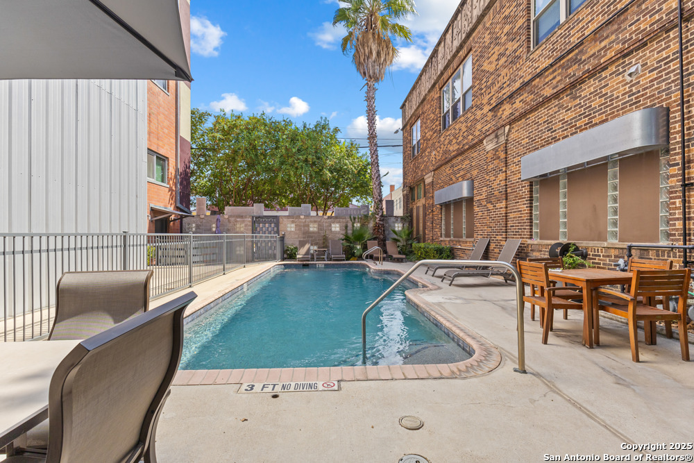 1339 S Flores San Antonio TX 78204