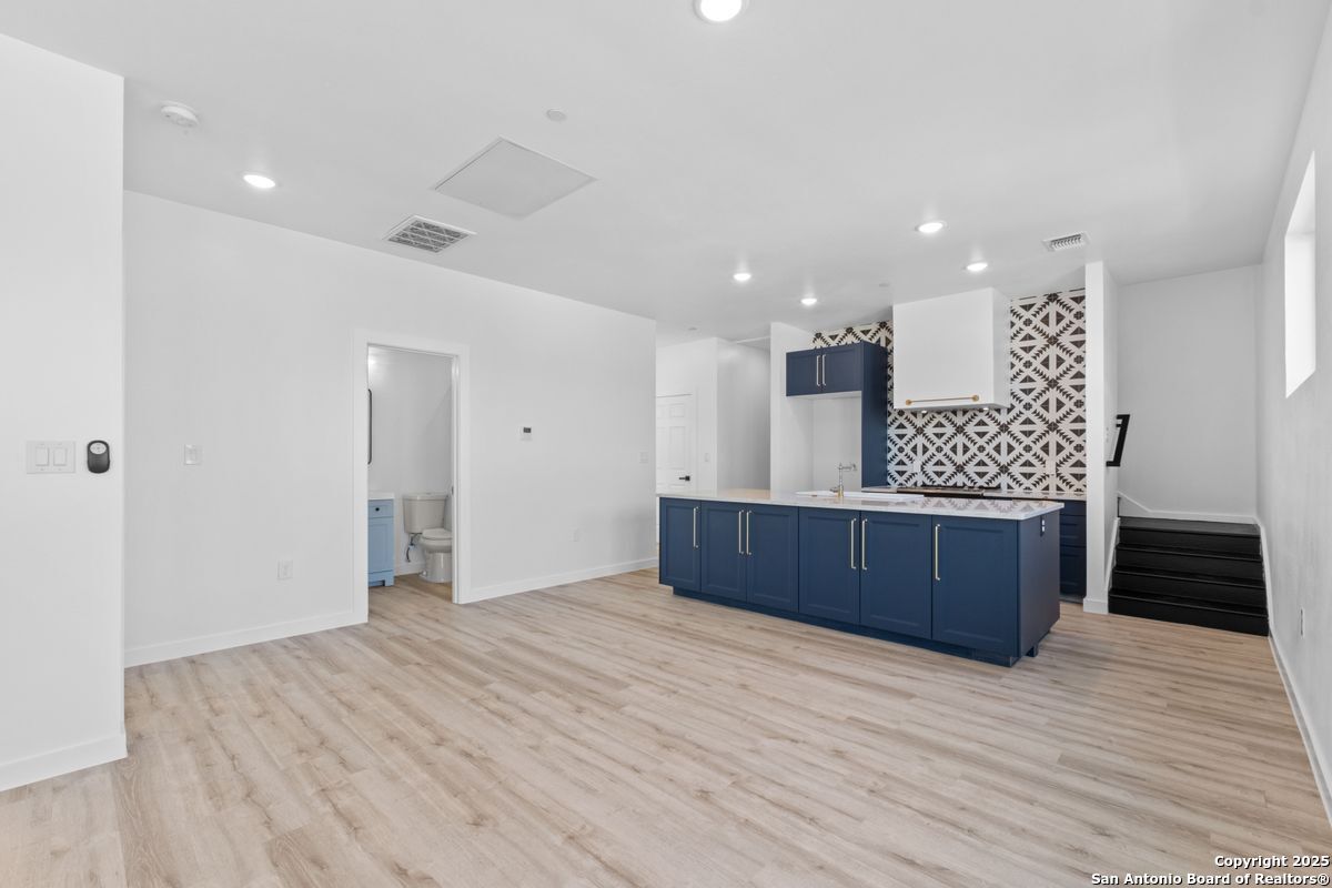 106 Bank Street San Antonio TX 78204