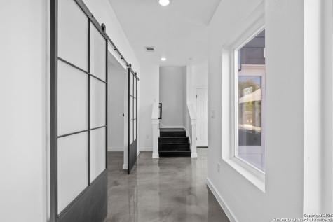 106 Bank Street San Antonio TX 78204