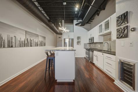 214 E Travis Street San Antonio TX 78205