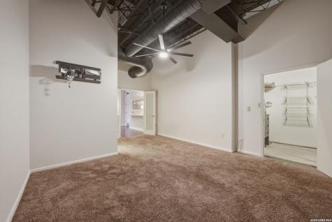 214 E Travis Street San Antonio TX 78205