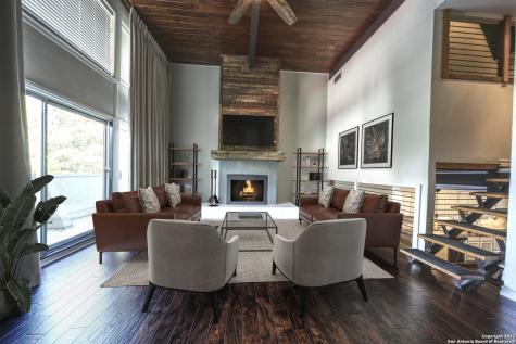 3103 Eisenhauer San Antonio TX 78209