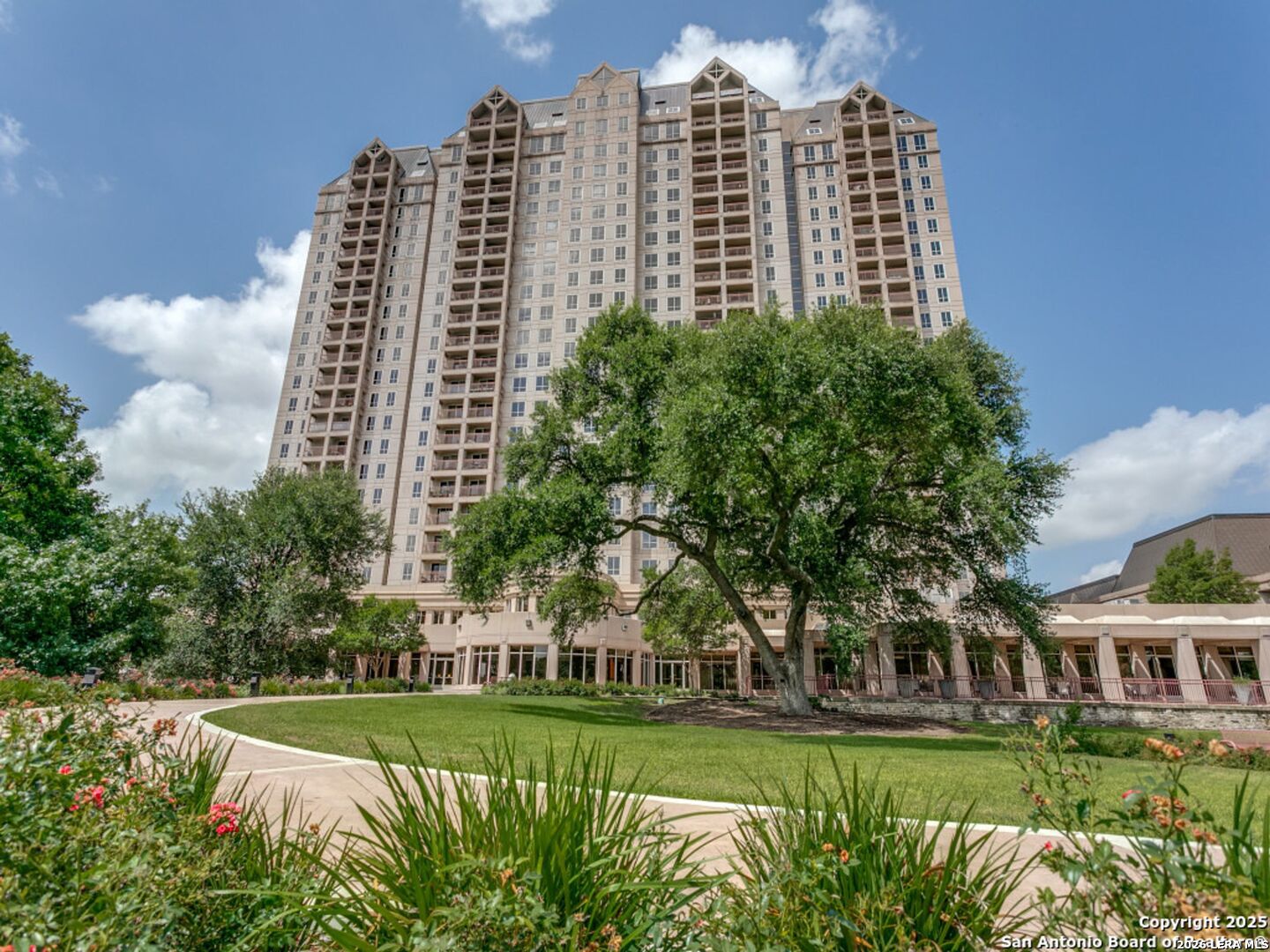 1 Towers Park Lane San Antonio TX 78209
