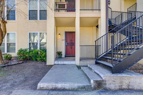 8702 Village Drive San Antonio TX 78217