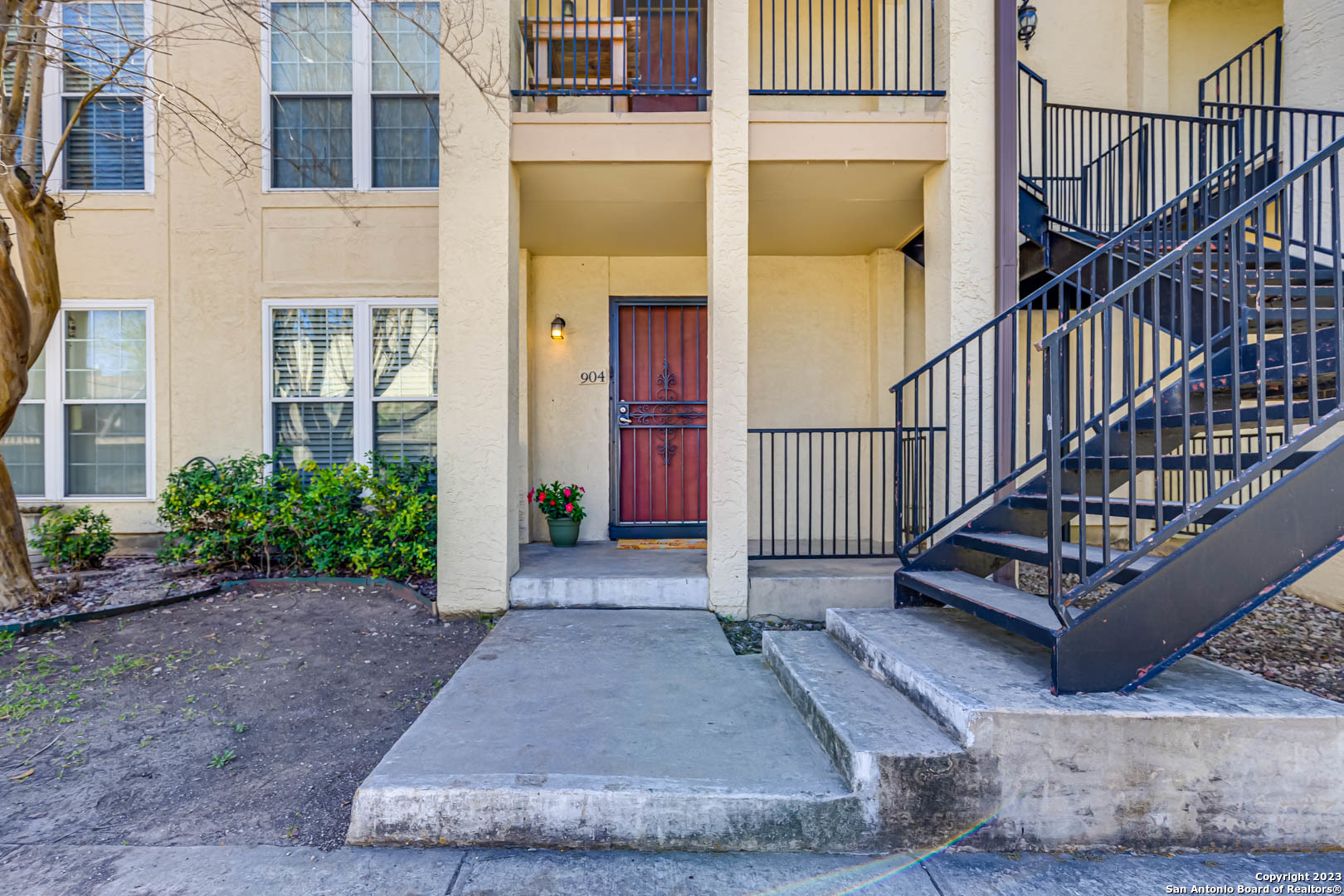 8702 Village Drive San Antonio TX 78217