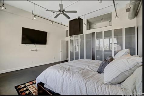 831 S Flores San Antonio TX 78204